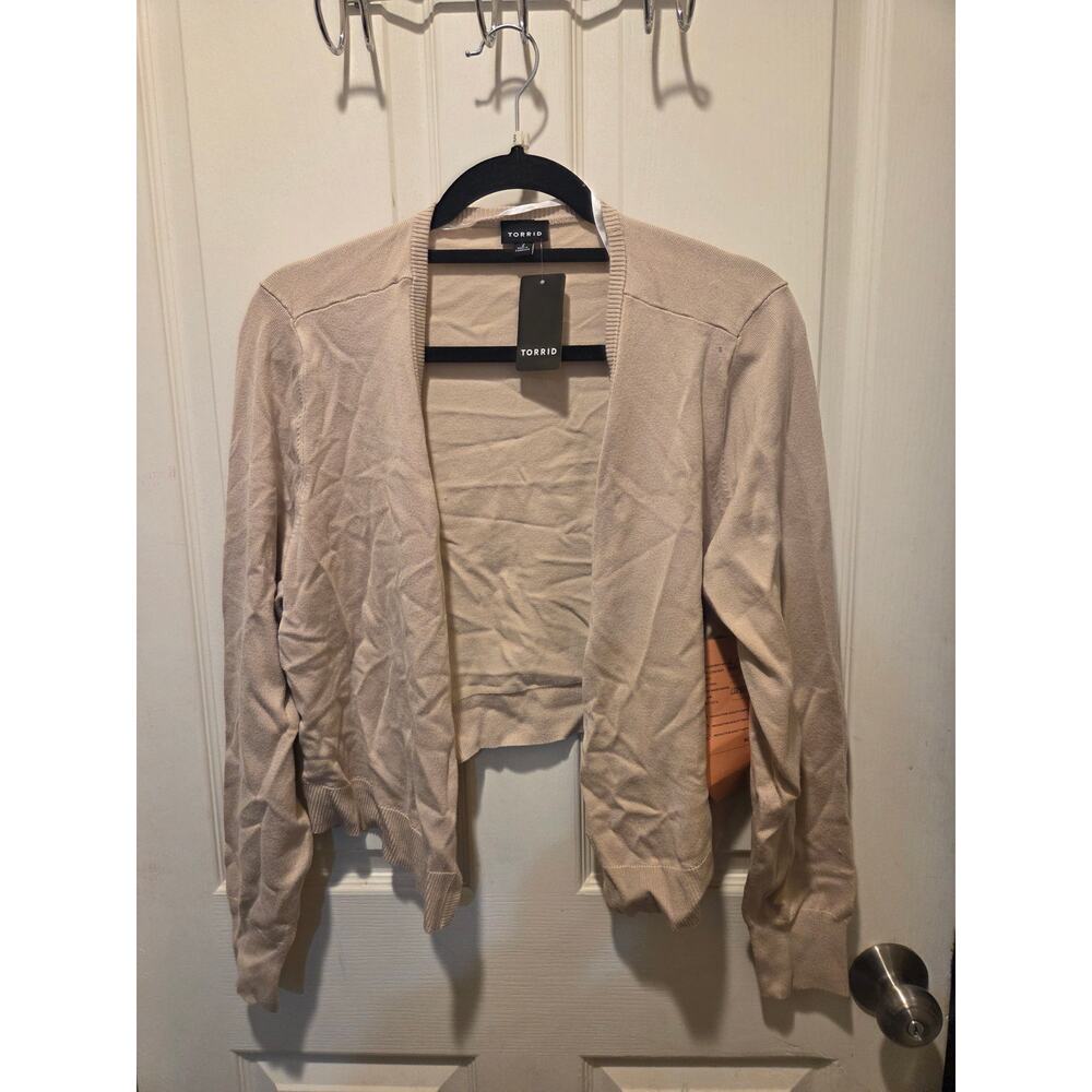 Torrid Fitted Shrug Long Sleeve Sweater Size 2X (18-20) NWT